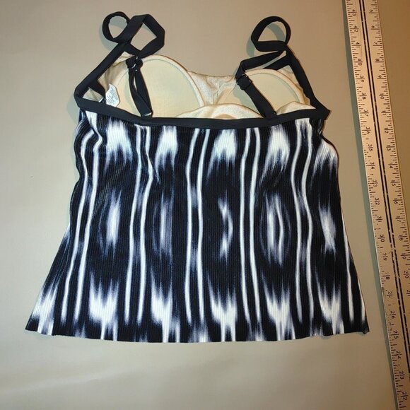 Maxine of Hollywood Top Swinsuit Swimwear Size 10 Scoop Neck - Picture 3 of 9